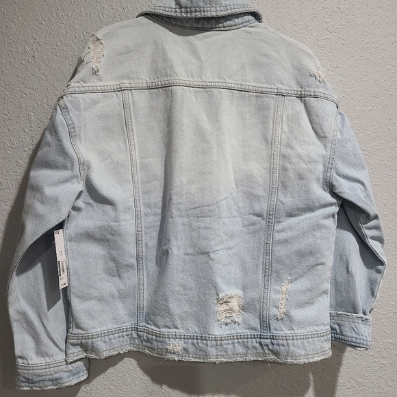 No Boundaries Distressed Jean Jacket - Picture 10 of 10